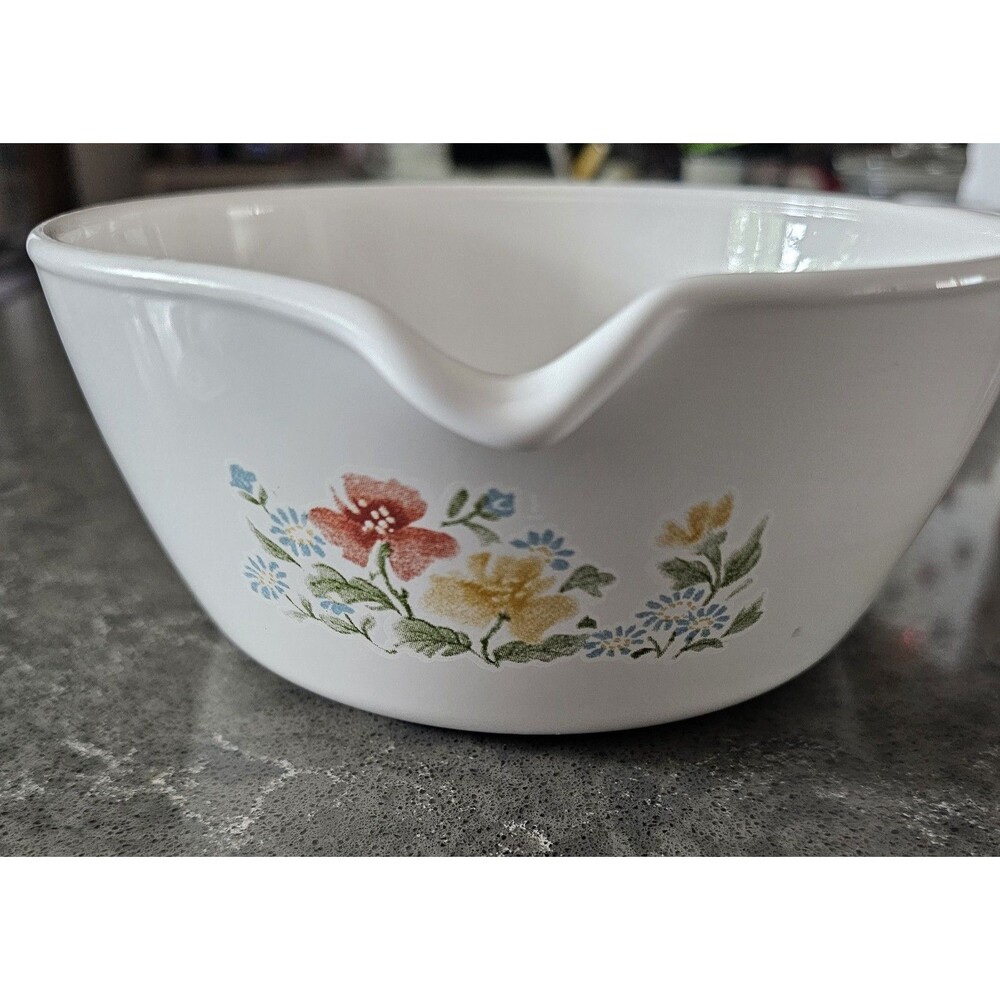 Vintage Corning Ware Wildflower P-89-B 2.5 Cup Saucepan Pour Spout No Lid USA